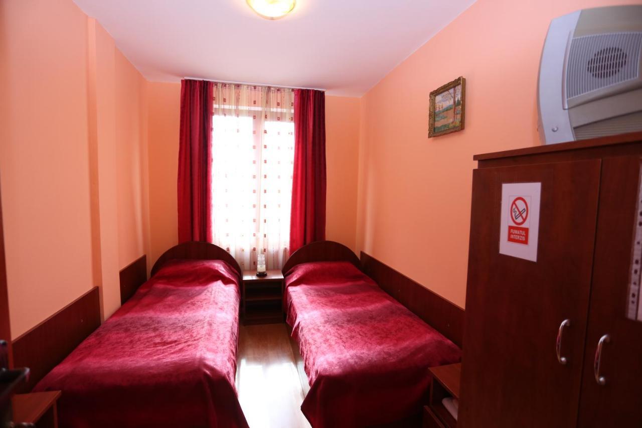 Pensiunea Casa Porojan Baile 1 Mai Ngoại thất bức ảnh
