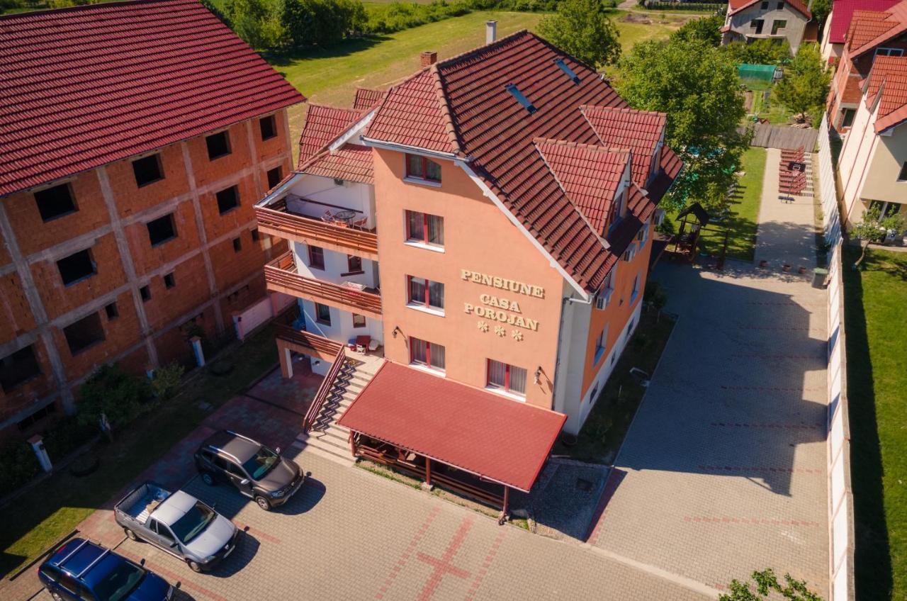 Pensiunea Casa Porojan Baile 1 Mai Ngoại thất bức ảnh