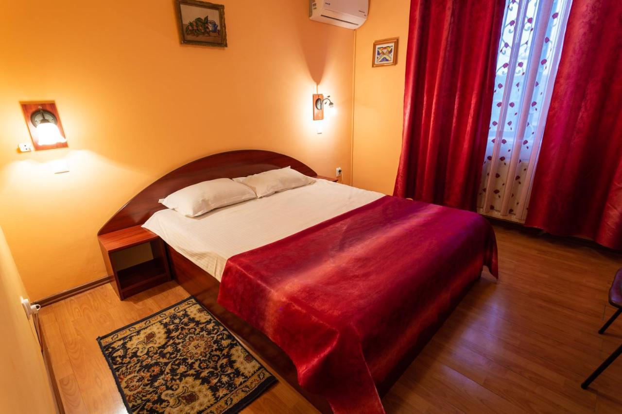 Pensiunea Casa Porojan Baile 1 Mai Ngoại thất bức ảnh