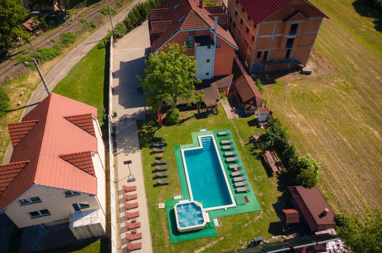 Pensiunea Casa Porojan Baile 1 Mai Ngoại thất bức ảnh