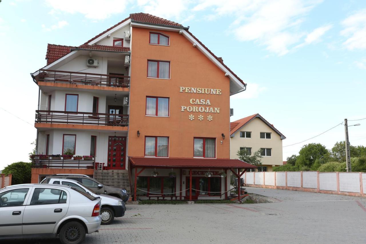 Pensiunea Casa Porojan Baile 1 Mai Ngoại thất bức ảnh